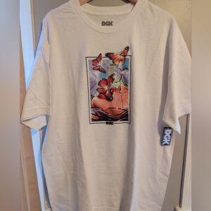 DGK "Butterfly Kisses" 🦋💋 Graphic T-Shirt